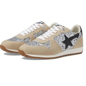 NWOB MIA SHOE IRINE SNEAKERS, $40
